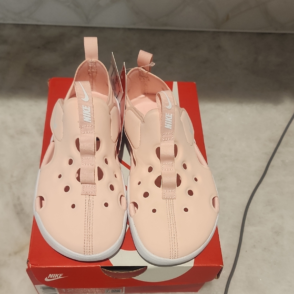 Nike Kids Pink Water Shoes NWT